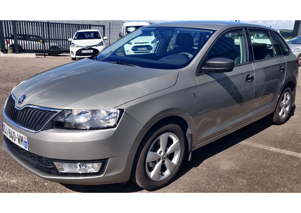 Skoda Rapid Photo 3