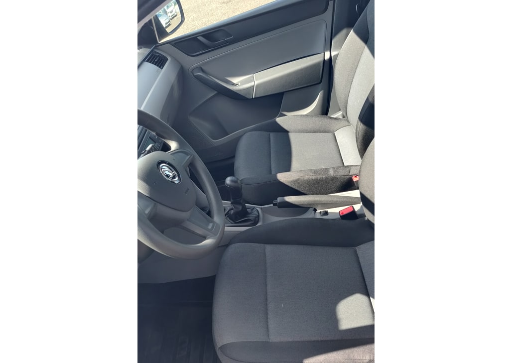 Skoda Rapid Photo 9