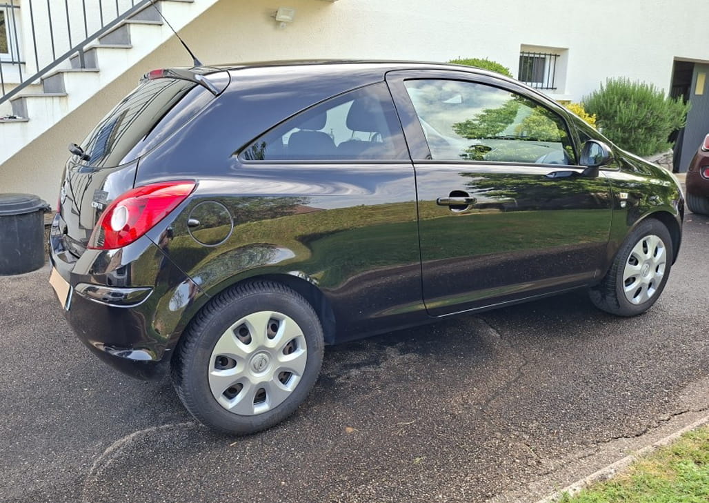 Opel-Corsa4-2